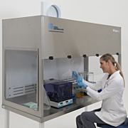 Laminar Flow Hoods Clean Benches